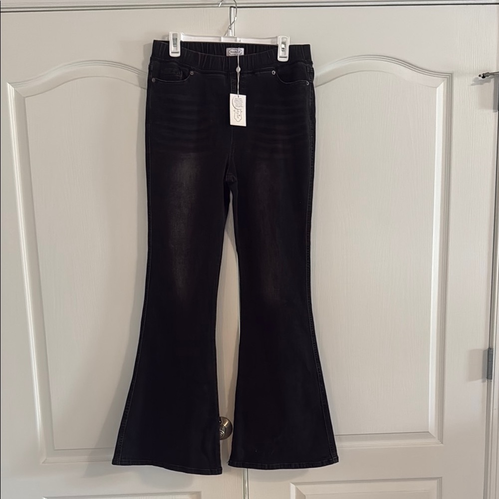 Black Flared Jeans